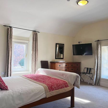 The Crown Hotel Corwen Extérieur photo