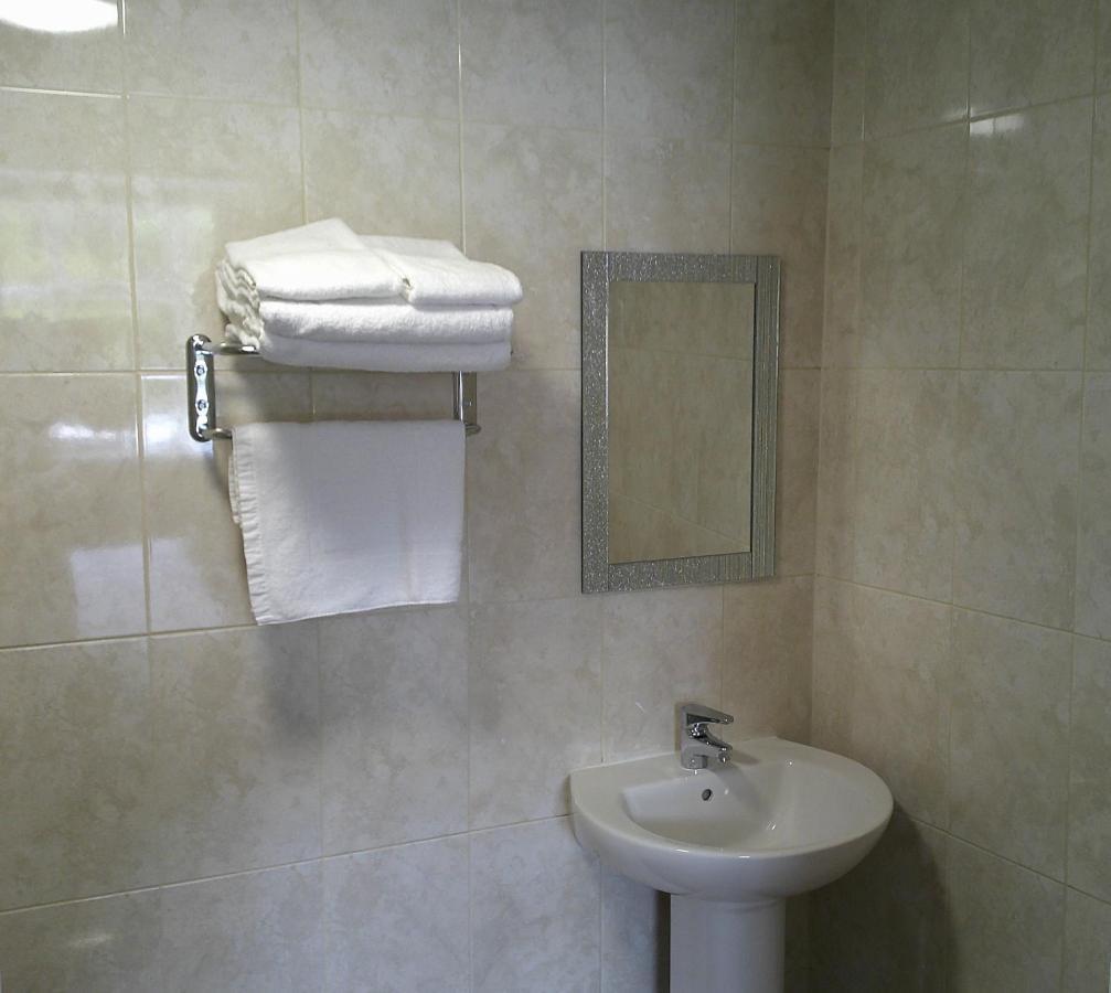 The Crown Hotel Corwen Extérieur photo