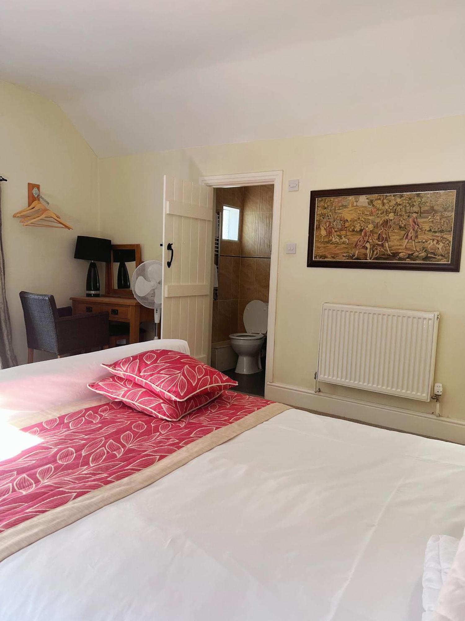 The Crown Hotel Corwen Extérieur photo