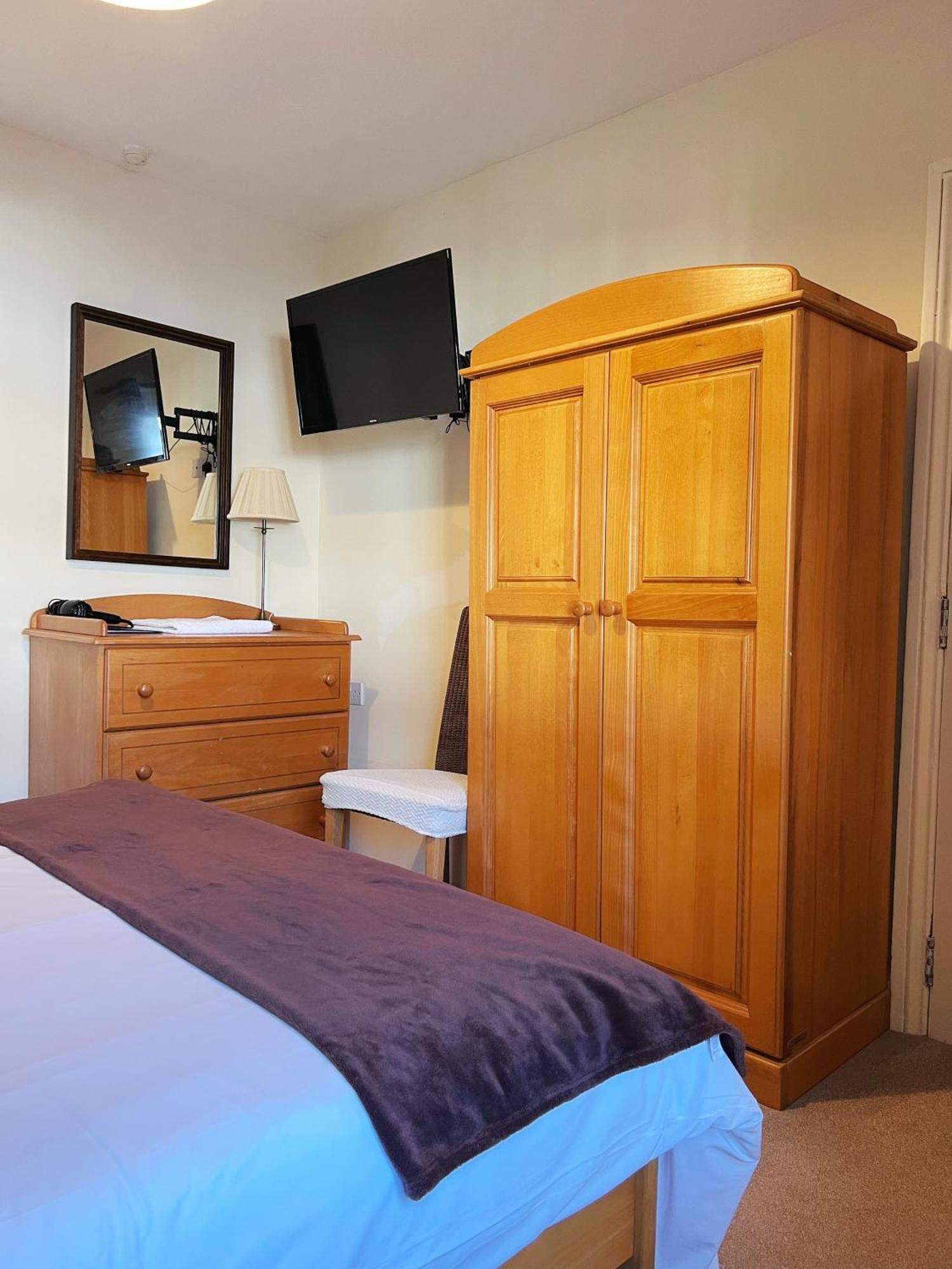 The Crown Hotel Corwen Extérieur photo
